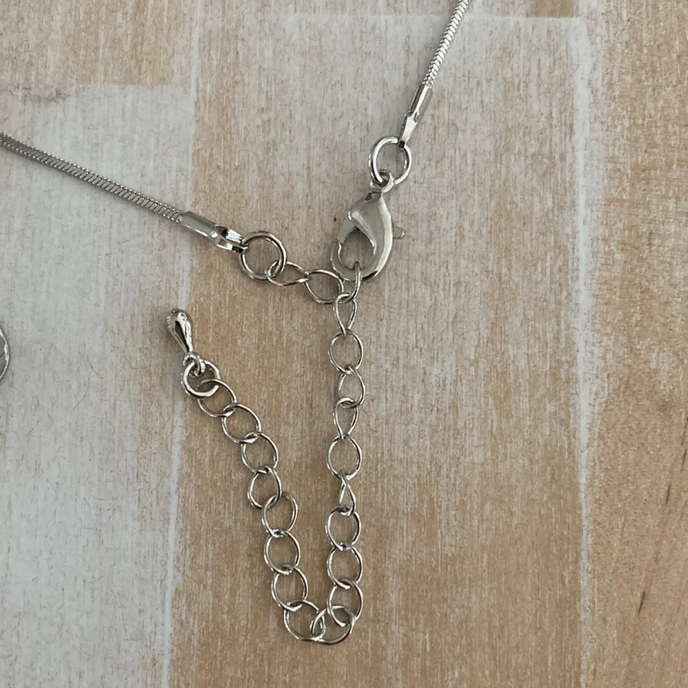 New CJ Banks pendant necklace - Picture 4 of 9